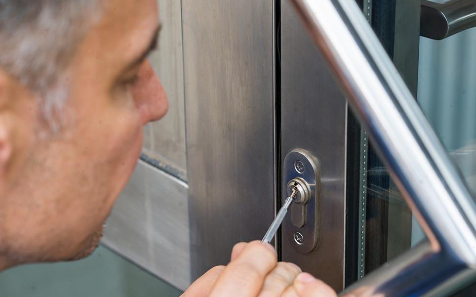 changer serrure porte fenetre pvc Vaucresson