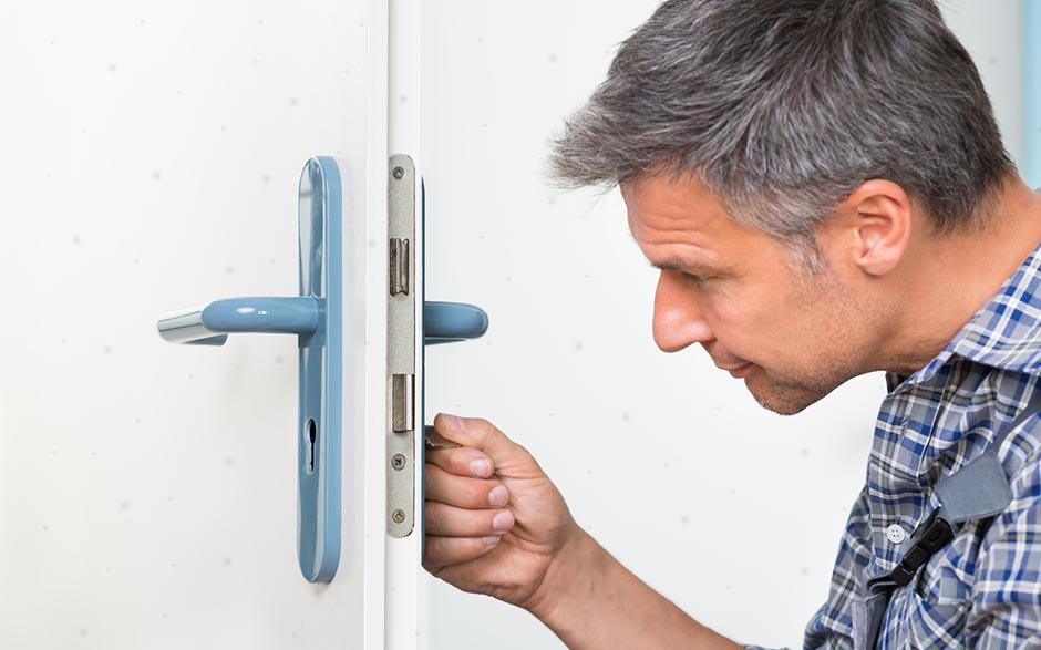 changer une serrure de porte Le Chesnay